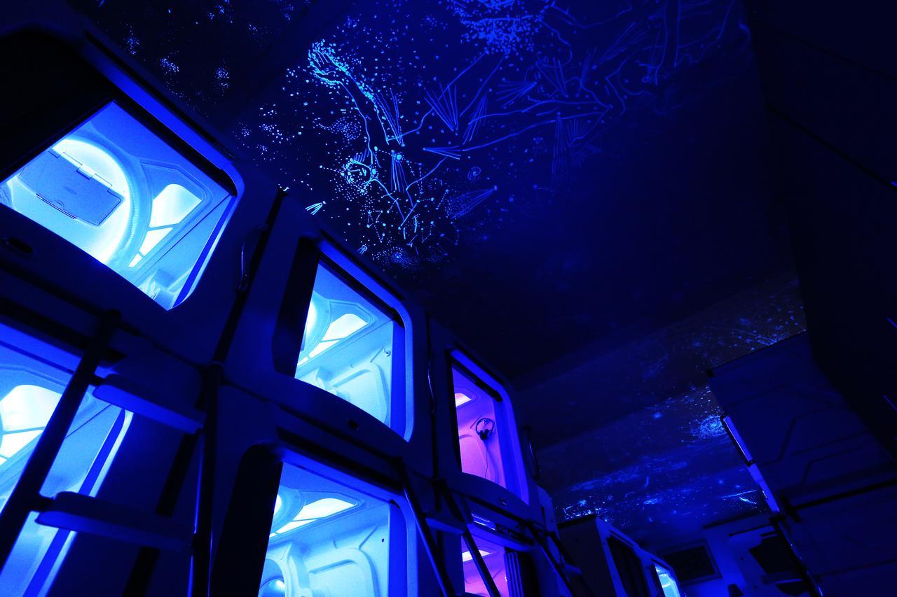 Subspace Hostel Загреб Екстериор снимка