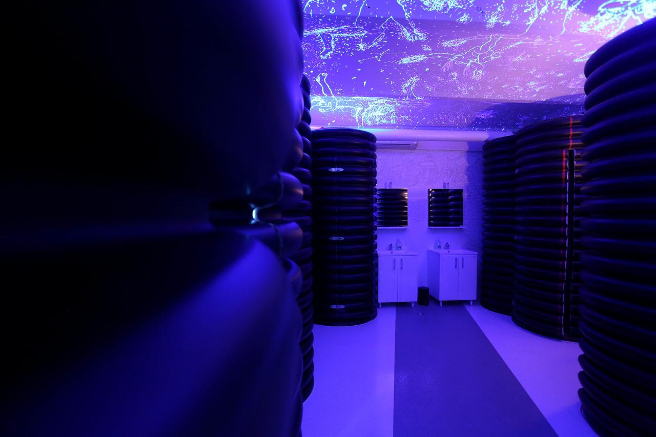 Subspace Hostel Загреб Екстериор снимка