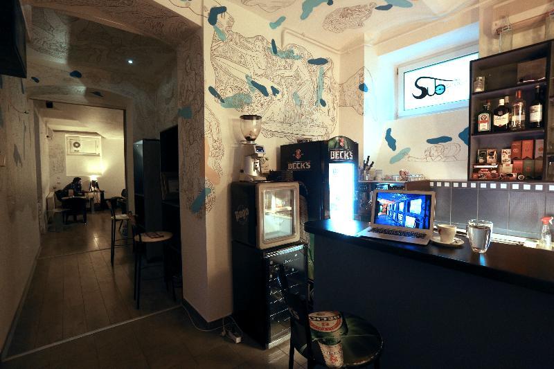 Subspace Hostel Загреб Екстериор снимка